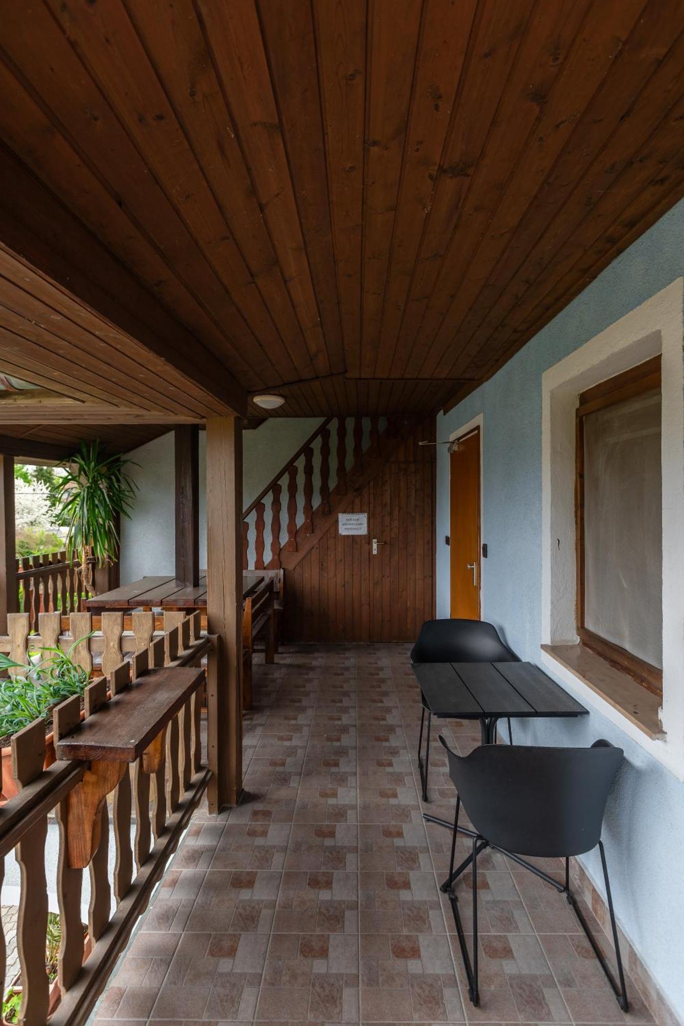 Janika Pension Vonyarcvashegy Exterior photo